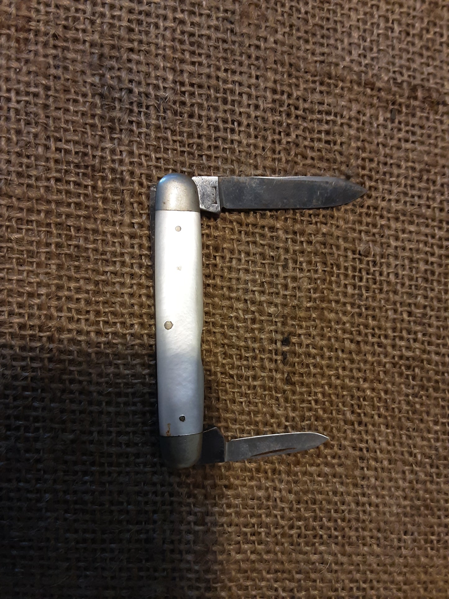 George Wostenholm 1XL Twin Blade Penknife