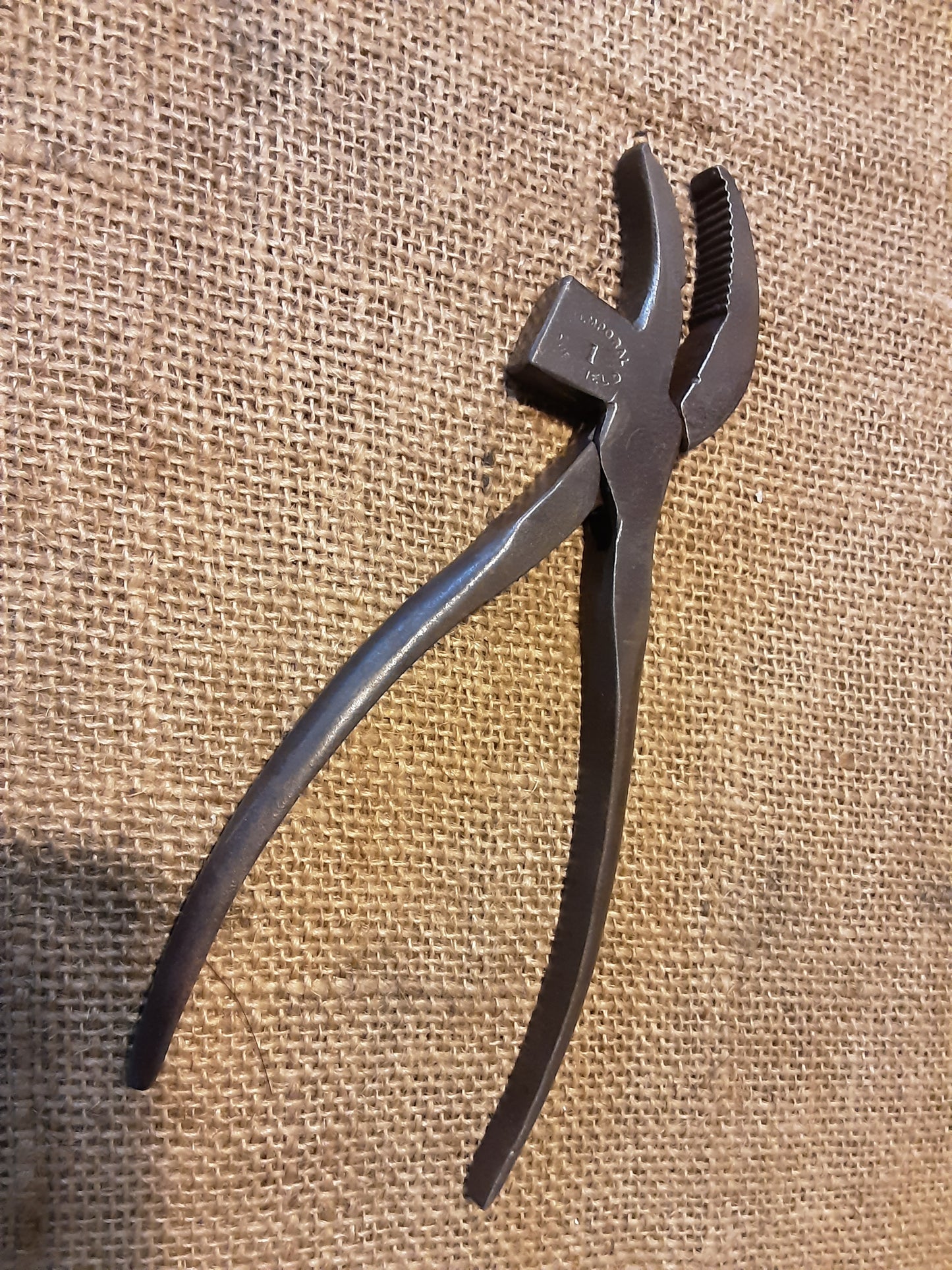 T. Temporal No.1 Leather Working Pliers