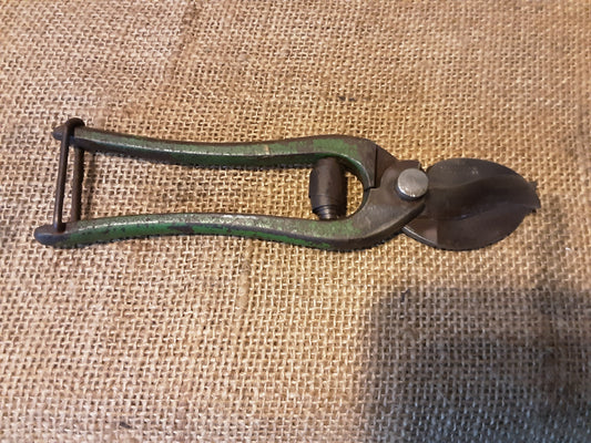 Parrot Nose Secateurs