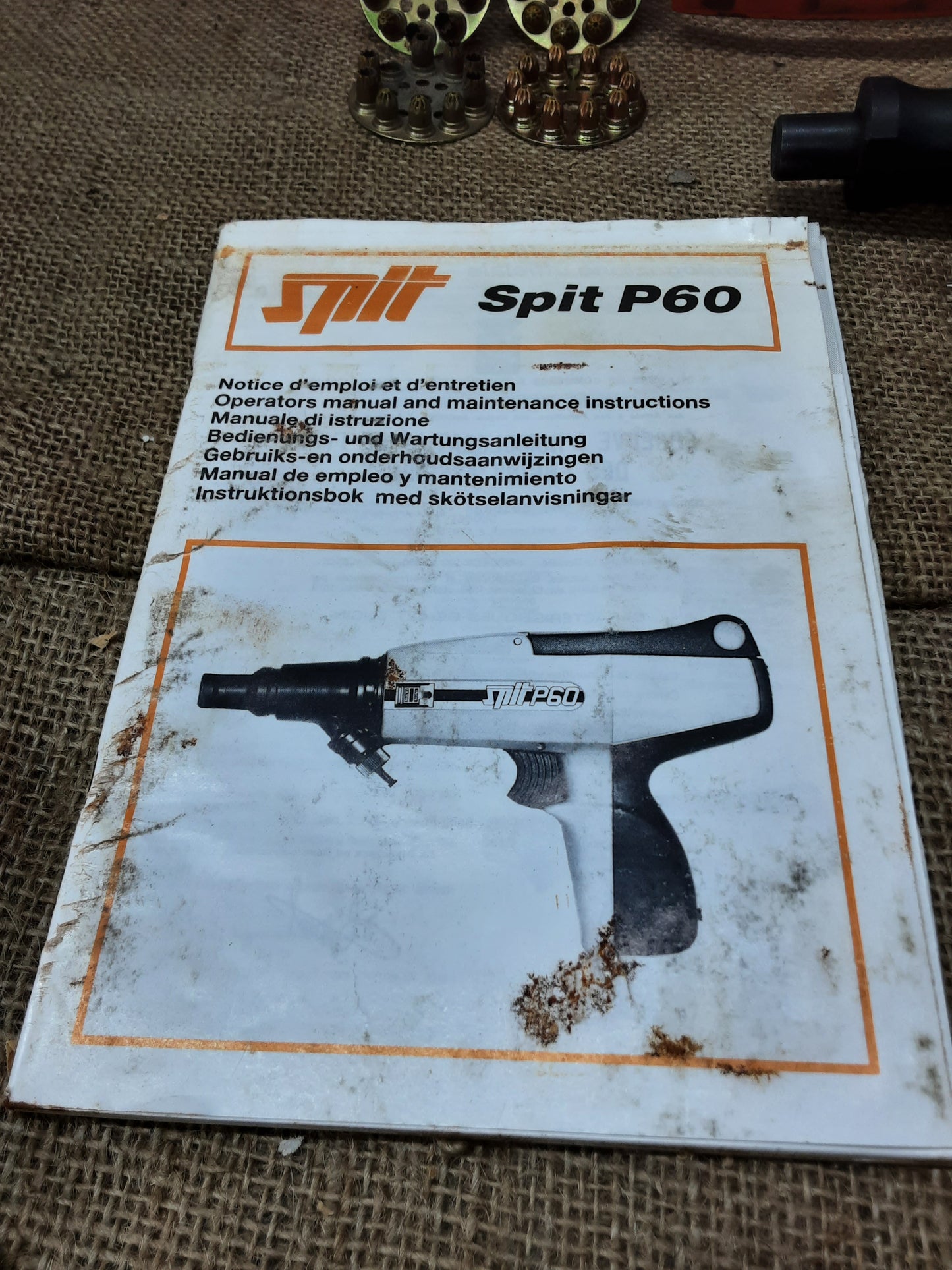 Spit P60 Cartridge Nail Gun