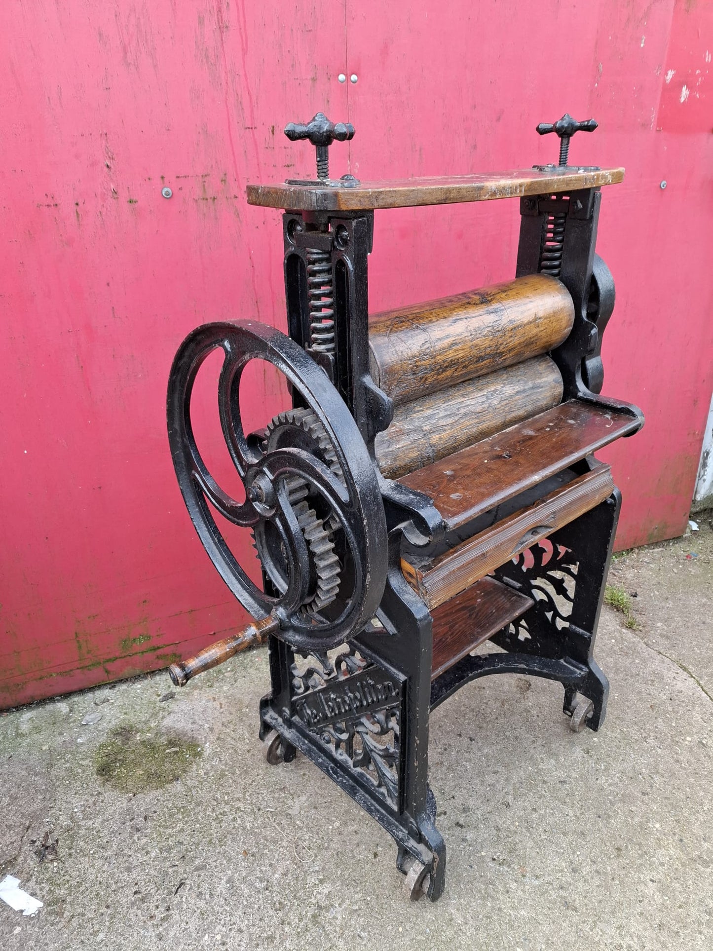 Victorian "Metropolitan" Mangle