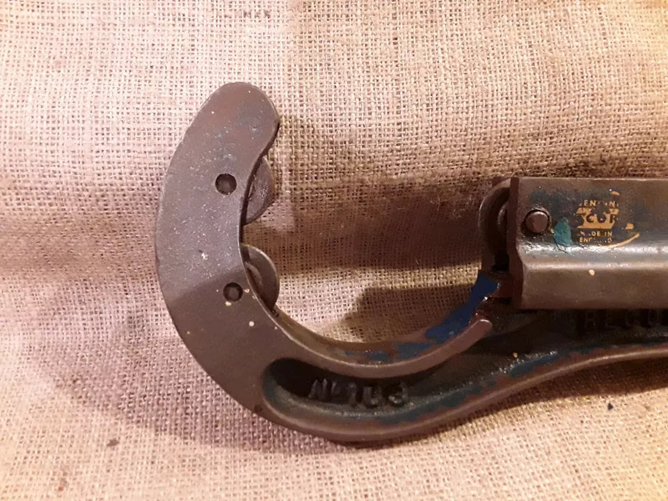 Record Pipe Cutter No. 103