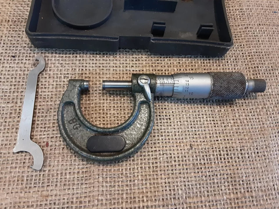 Mitutoyo Micrometer 0 - 1"